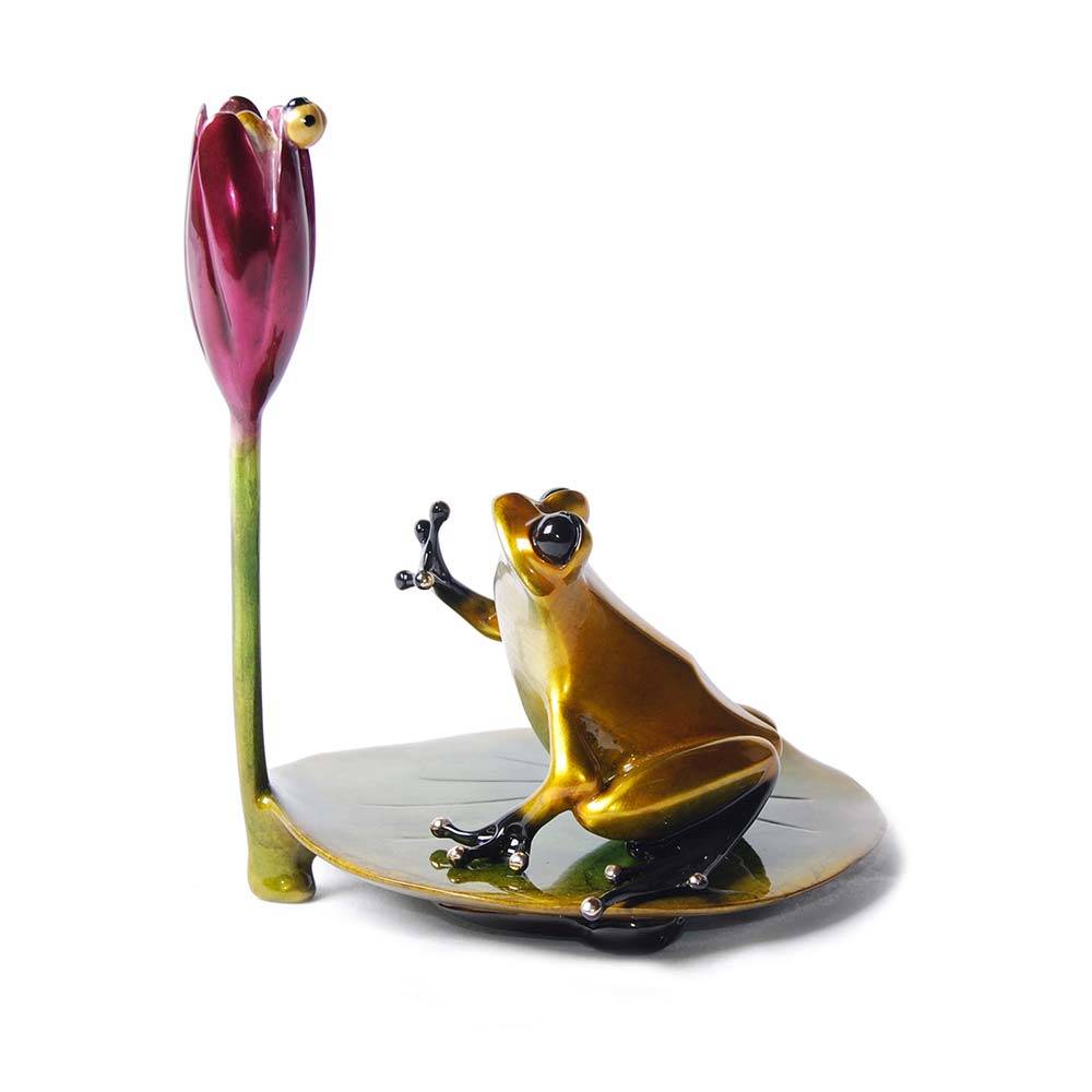 Water Lily Bronze Frog