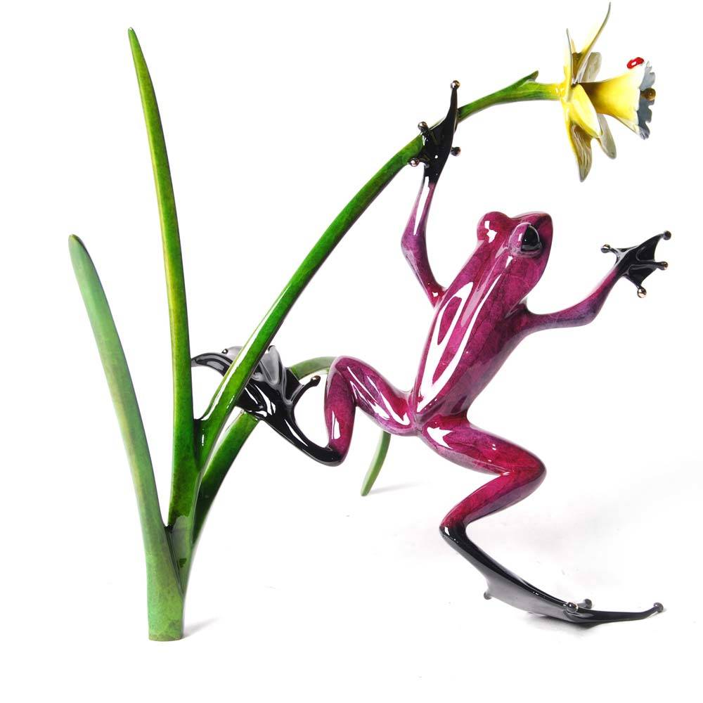 Daffodil Bronze Frog