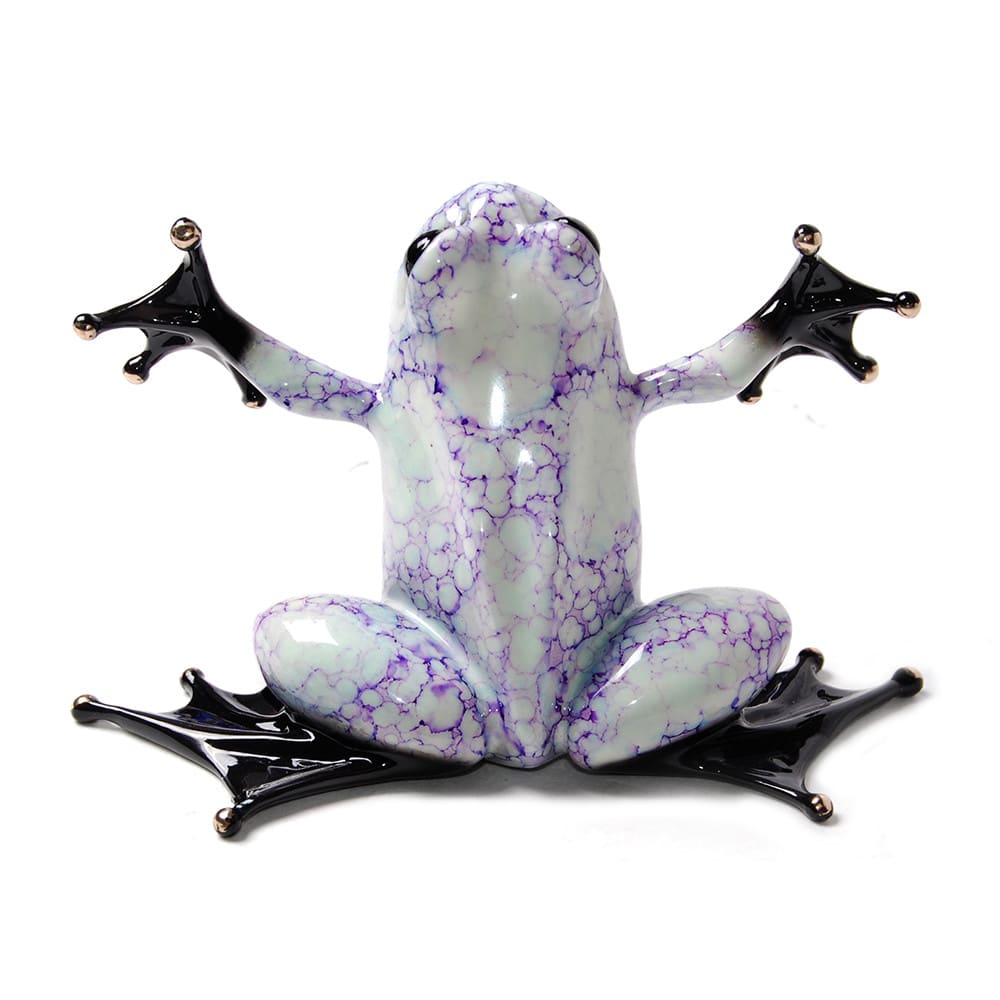 Hug Bronze Frog