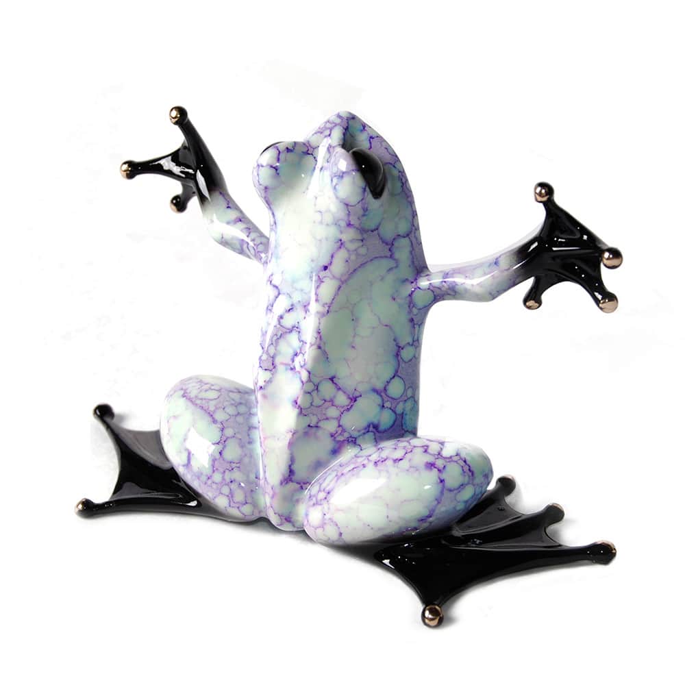 Hug Bronze Frog